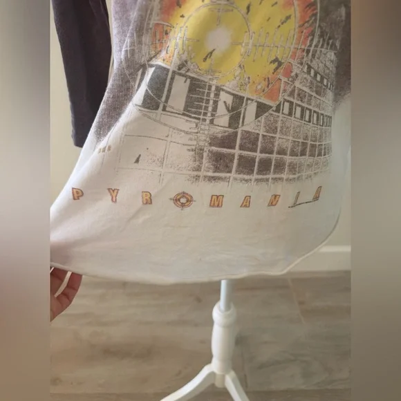 Def Leppard Graphic Raglan Long Sleeve T-Shirt - Picture 3 of 8